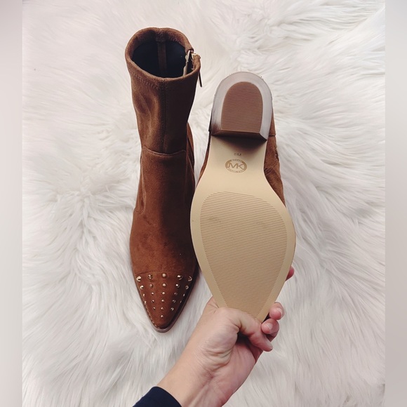 MICHAEL KORS
Dover Studded Faux Suede Boot✨brand new - Picture 3 of 7